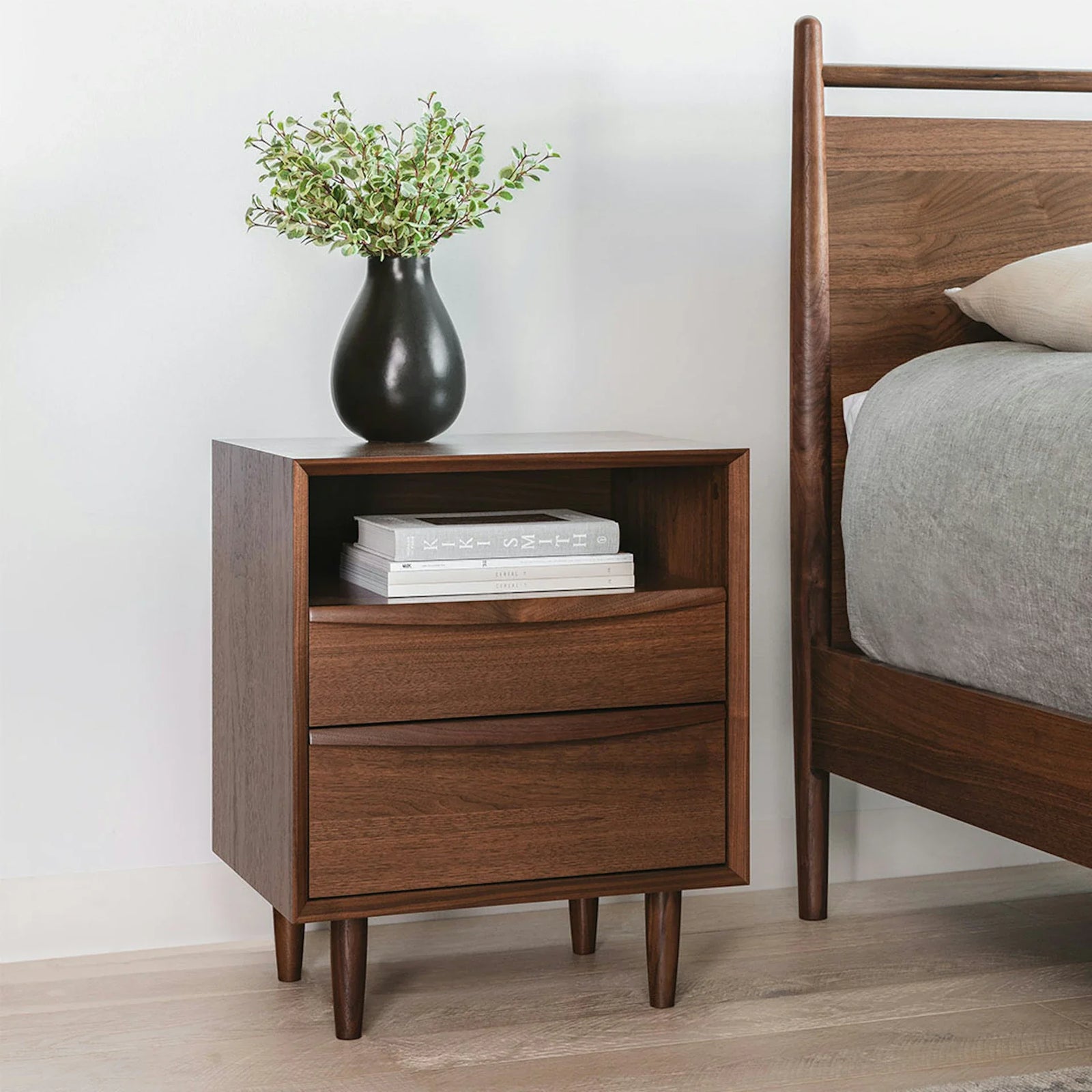 Mid-Century Luxury  Nightstands with Storage and Open Shelf Bedroom Furniture for Home Use